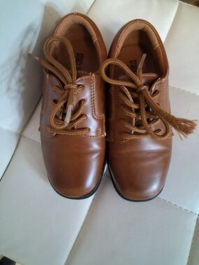 Stacey Adams Kids Classic Brown Lace-Up Boys Dress Shoes 8